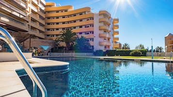 Apartamento | Piscina | Una piscina al aire libre