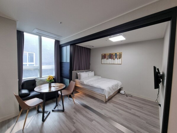 Premium-rum | Skrivbord, ljudisolering, gratis wi-fi och sängkläder