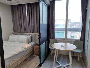 Habitació Deluxe | Escriptori, habitacions insonoritzades, wifi gratuïta i roba de llit 