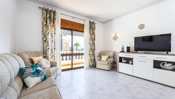 Apartment | Living area