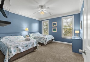 4 bedrooms, iron/ironing board, WiFi, bed sheets