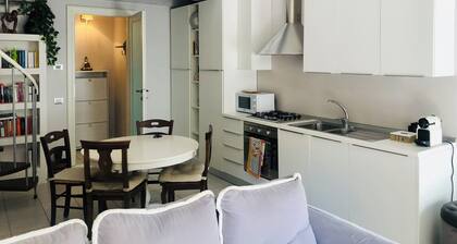 Zelda's House - 500 meters from the center