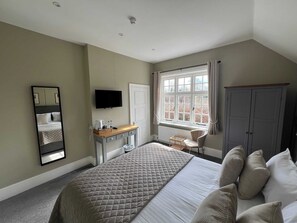 舒适双人房 | 熨斗/熨板、免费 WiFi