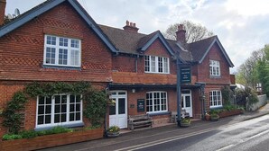 Front of property - The Plough Itchen Abbas (Winchester)