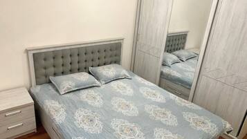 1 Schlafzimmer, Bügeleisen/Bügelbrett