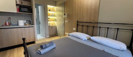 1 makuuhuone, tallelokero huoneessa, Wi-Fi, vuodevaatteet