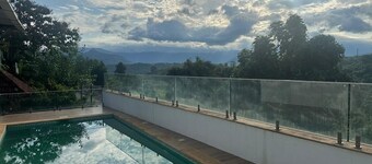 Spacious 4-bedroom apartment in amazing Kashele with Pvt Swimming Pool, AC, WiFi