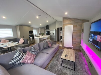 3Br Wemyss Bay Lodge - Sea Views, Wifi & Parking