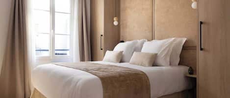 2 chambres, fer et planche à repasser, Wi-Fi, draps fournis