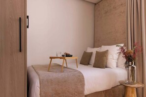 Iron/ironing board, WiFi, bed sheets - Studio Moderne - AC - 2P- Le Marais (Paris)