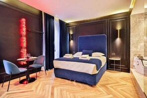 Bügeleisen/Bügelbrett, WLAN, Bettwäsche