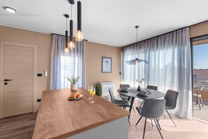 Dining - Luxurious Apartment with Jacuzzi, Sea View, and Balcony in Istria (Brtonigla)