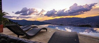 Luxury mansion in Las Palmas, Medellin!