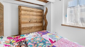 2 室のベッドルーム、WiFi、ベッドシーツ