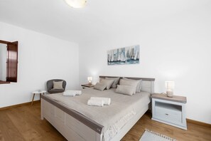 3 chambres, Wi-Fi, draps fournis