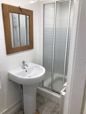 Towels, toilet paper