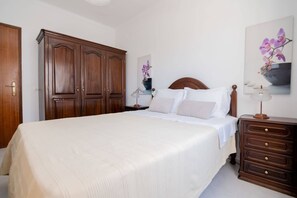 2 chambres, fer et planche à repasser, Wi-Fi gratuit