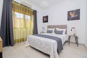 3 chambres, fer et planche à repasser, Wi-Fi gratuit