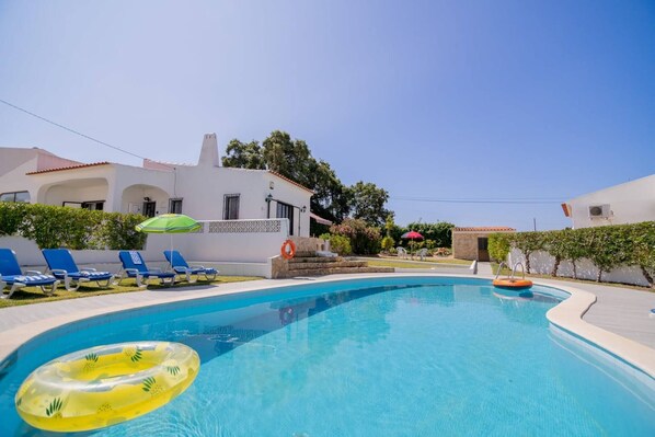 Pool - Rosa dos Ventos (329) (Guia)