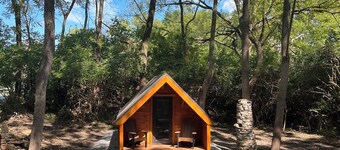 Charming 4-bedroom house with a tiny cabin in the heart of Chester County