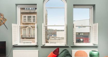 St James Apartment - Central Location