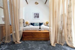 1 habitación, tabla de planchar con plancha, cuna de viaje y wifi 