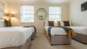 4 bedrooms, iron/ironing board, travel crib, WiFi