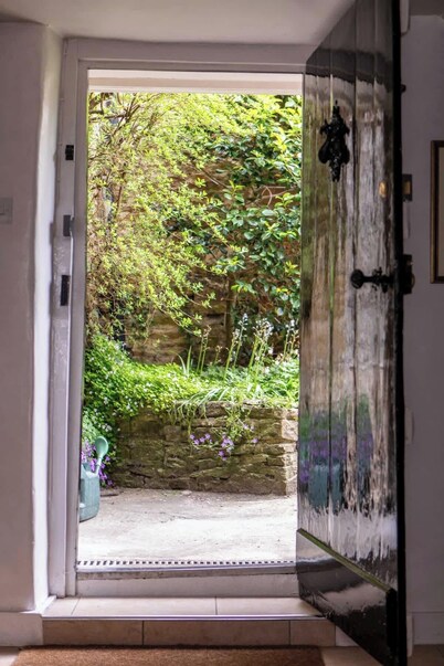 House in Pretty Beckington, Near Bath & Frome