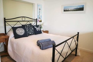 1 soverom, strykejern/-brett, reiseseng for barn og wi-fi