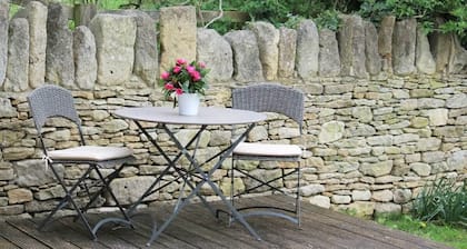 Escape to the heart of countryside near Bath