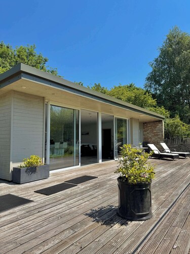 Private Garden Studio with Countryside Views