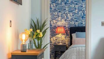 1 bedroom, iron/ironing board, travel cot, WiFi