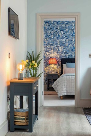 1 bedroom, iron/ironing board, travel cot, WiFi