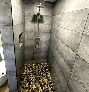Savon, papier toilette
