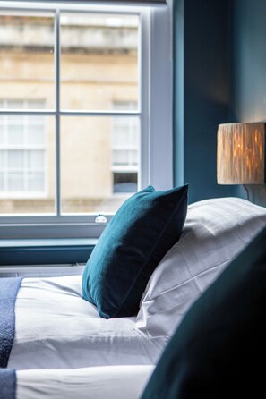 1 soverom, strykejern/-brett, reiseseng for barn og wi-fi