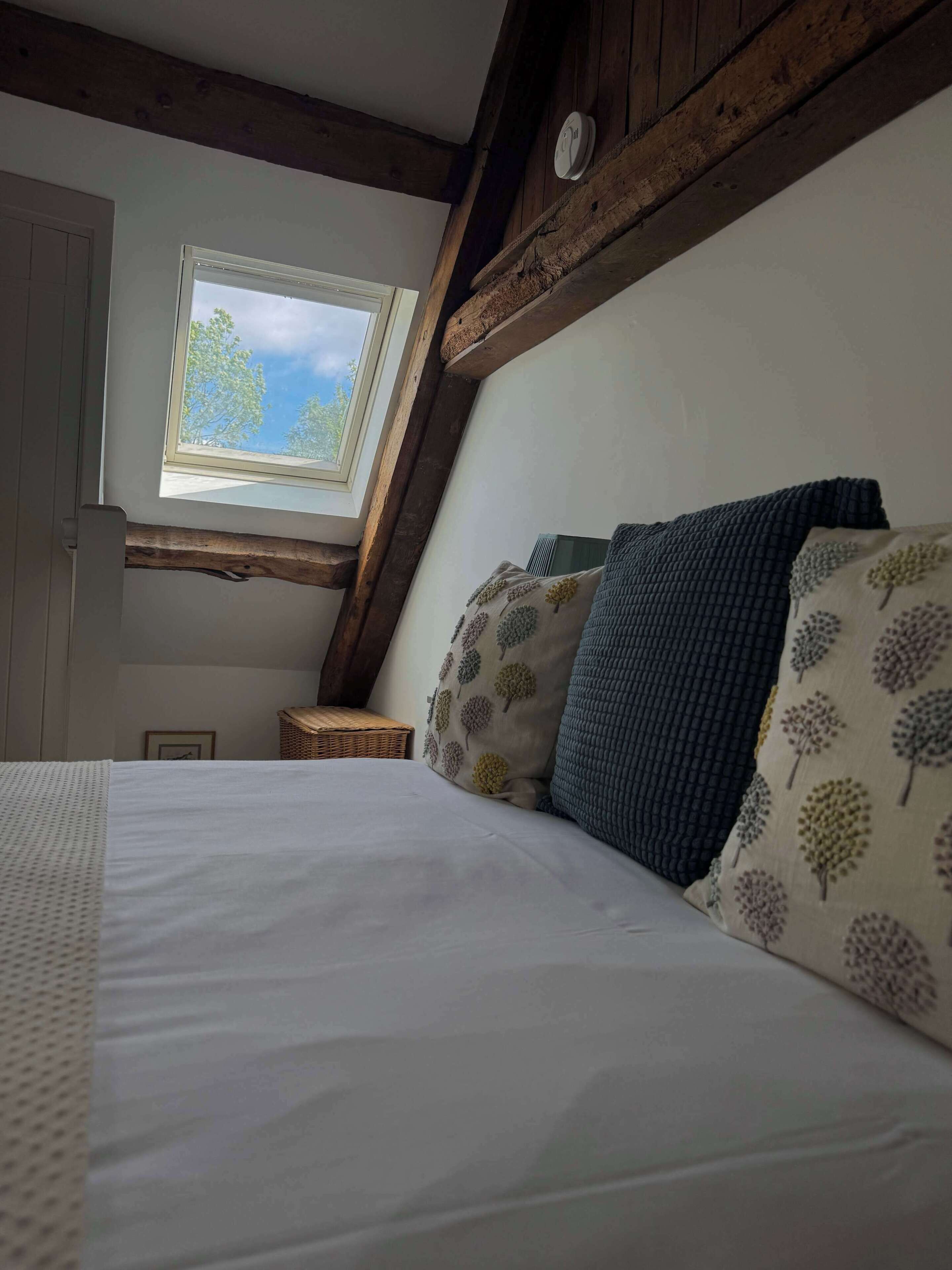 1 bedroom, iron/ironing board, travel cot, WiFi