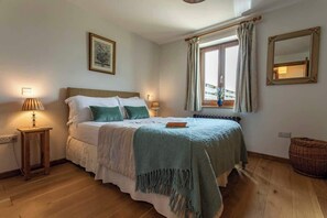 2 bedrooms, iron/ironing board, travel crib, WiFi