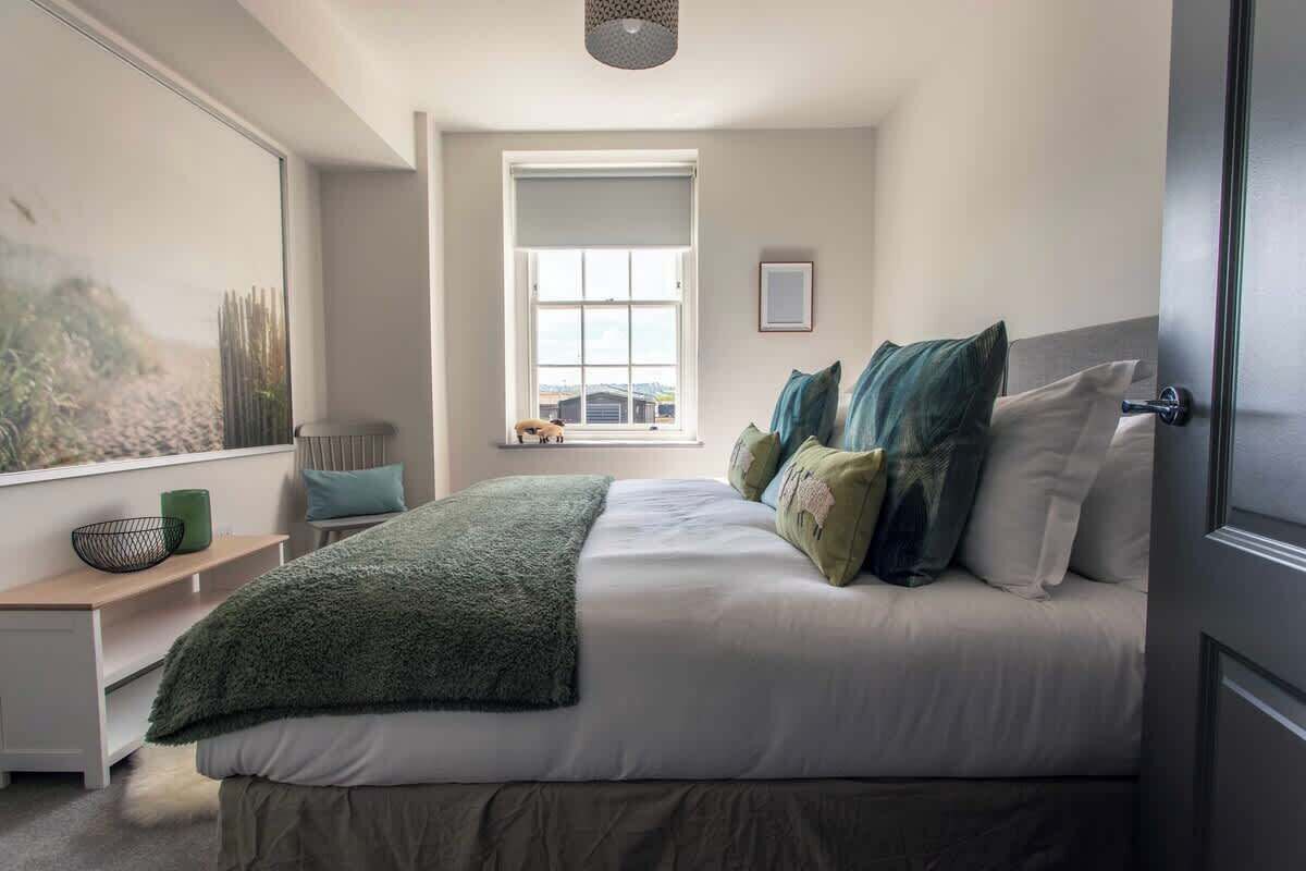 2 bedrooms, iron/ironing board, travel crib, WiFi