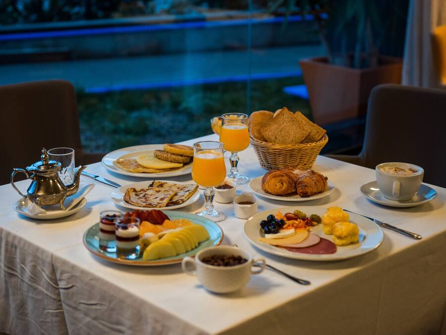 Free daily continental breakfast