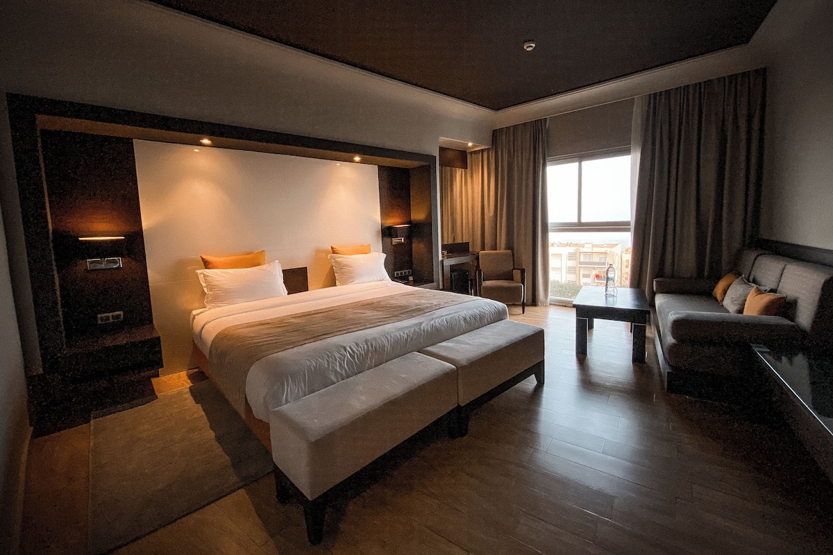 In-room safe, free cots/infant beds, free WiFi, bed sheets