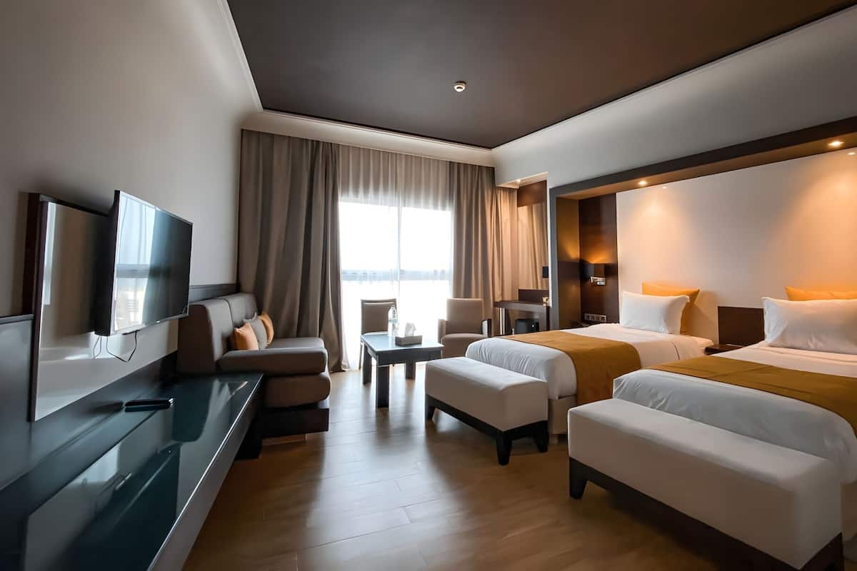 Superior Double Room | In-room safe, free cribs/infant beds, free WiFi, bed sheets