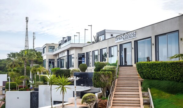 Front of property - DWO Mira Palace (Al Hoceima)