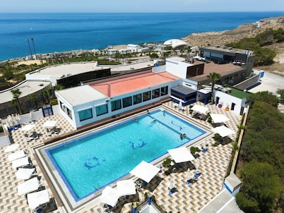 Mira Palace Hotel