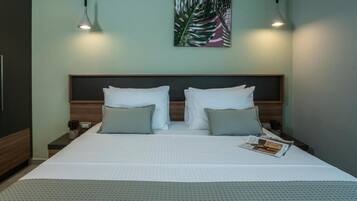 Luxury Apartment, City View | 2 bedrooms, hypo-allergenic bedding, in-room safe, laptop workspace