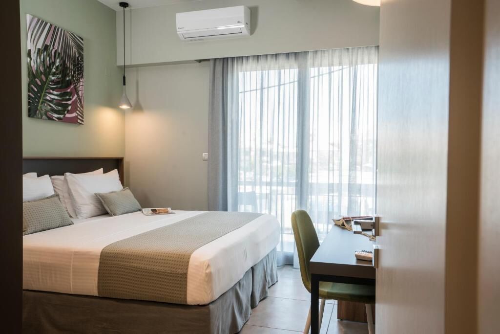 Luxury Apartment, City View | 2 bedrooms, hypo-allergenic bedding, in-room safe, laptop workspace