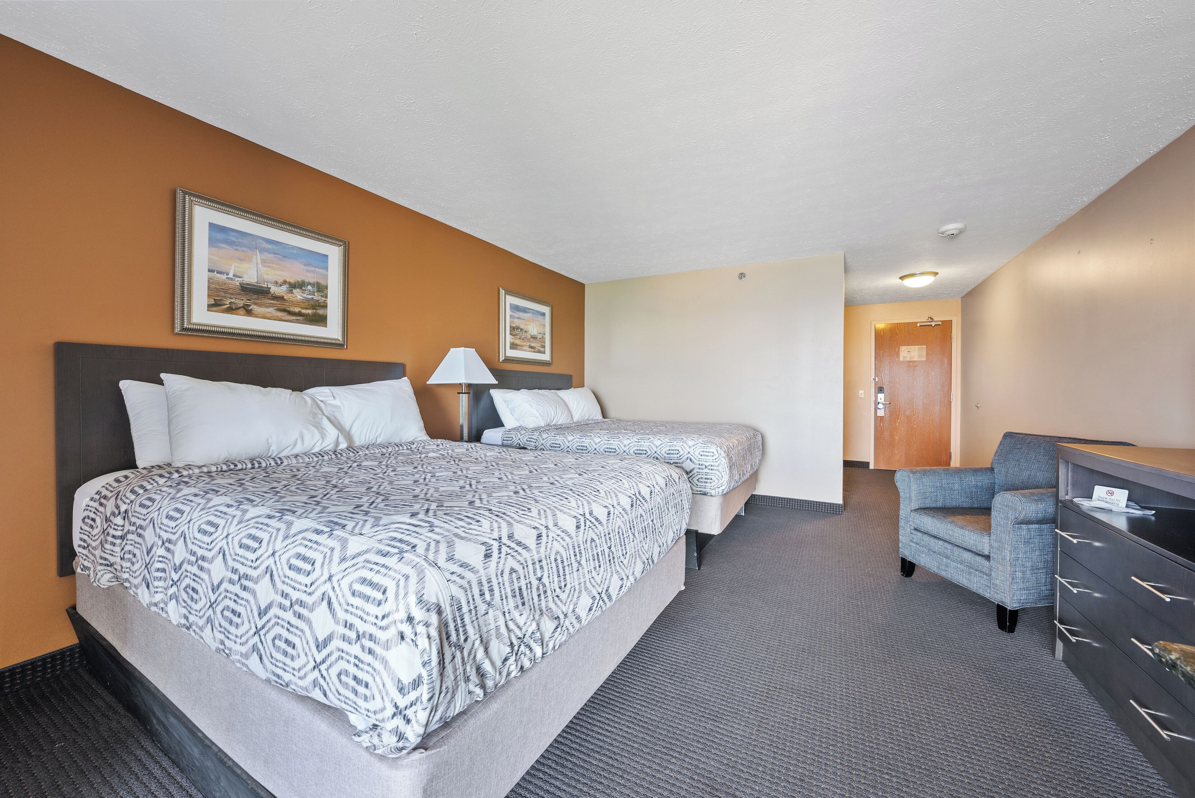 Walk To Downtown Pib! Room Sleeps 4! - Put-in-Bay