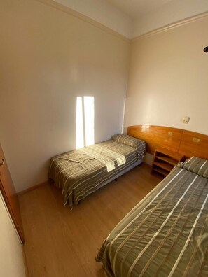 Basic Twin Room, City View | In-room safe, free WiFi - HOTEL PALERMO BUENOS AIRES (Buenos Aires)
