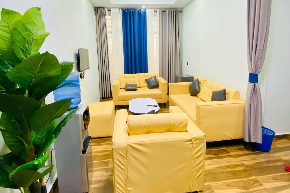 Deluxe Apartment, Balcony, Mountain View | In-room safe, desk, iron/ironing board, free WiFi