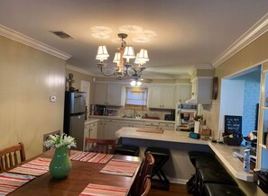 Dining - Charming 2-bedroom, 2.5 bathroom house in gorgeous Ventress, LA. (Ventress)