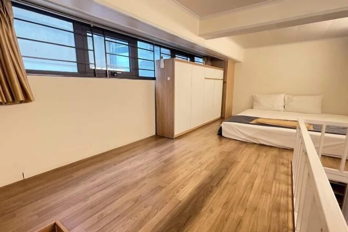 Minibar, Schreibtisch, laptopgeeigneter Arbeitsplatz